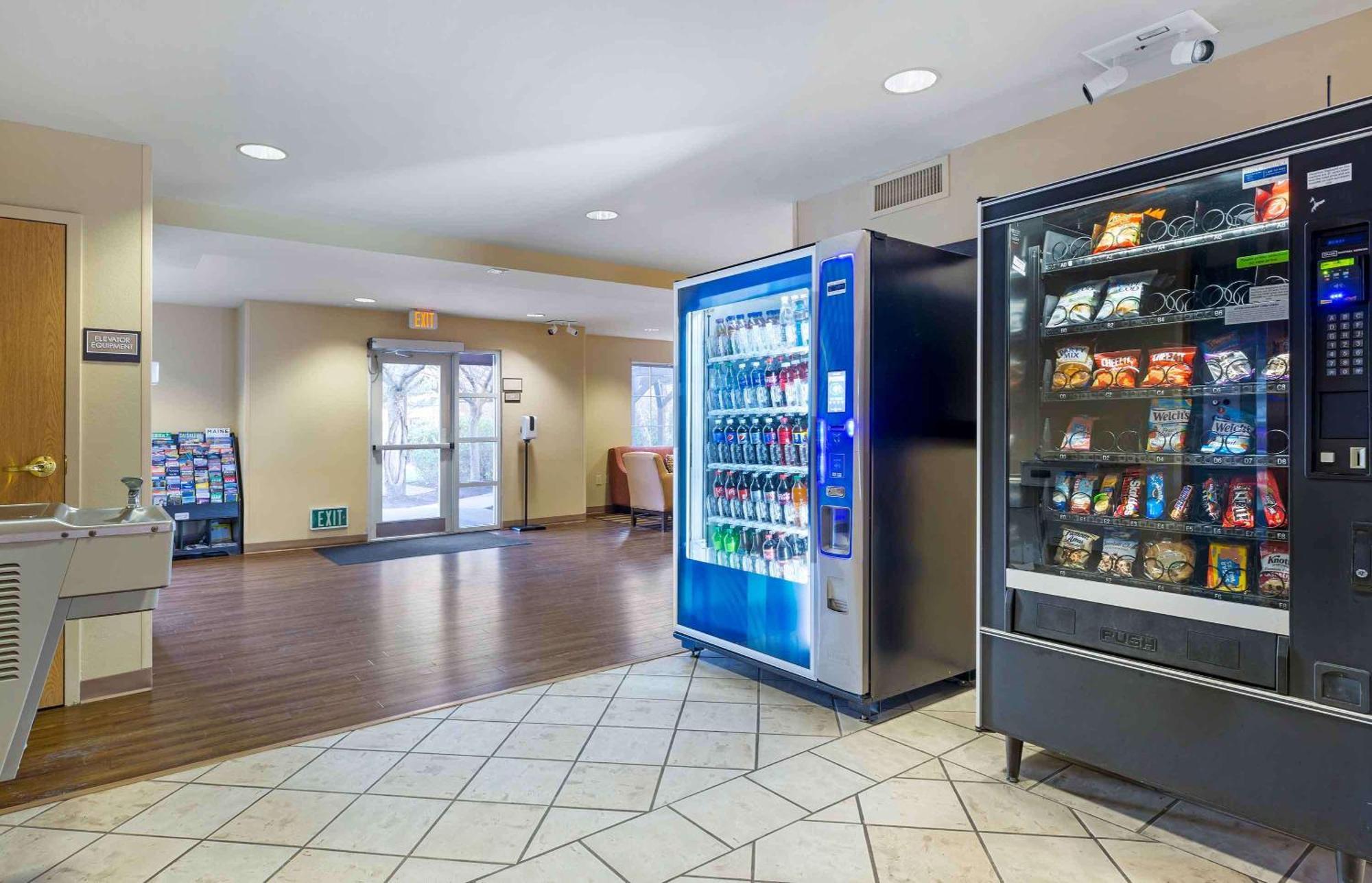 Extended Stay America Suites - Boston - Waltham - 32 4Th Ave Экстерьер фото